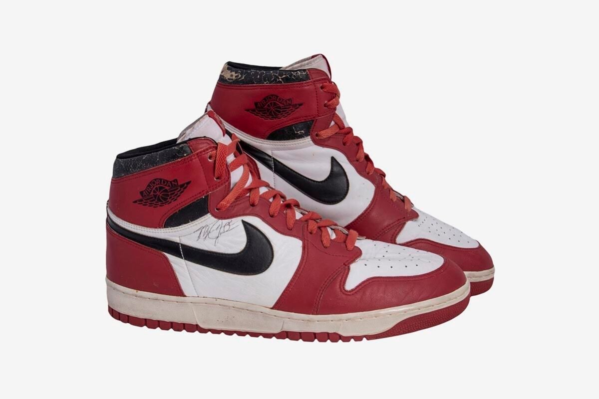 Nike Air Jordan 1 usado por Michael Jordan na dÃ©cada de 1980 vai Ã  LeilÃ£o por US$800.000 â O 