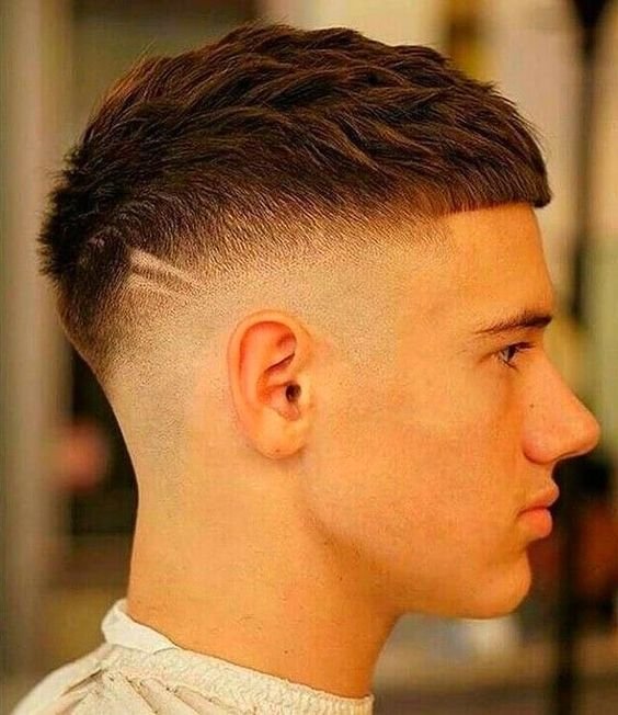 84 Cortes de Cabelo Liso Masculino 