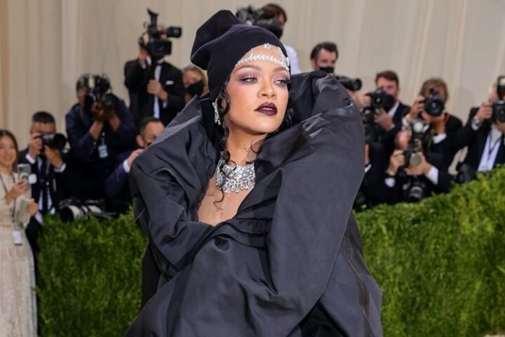 rihanna met gala 2021 2