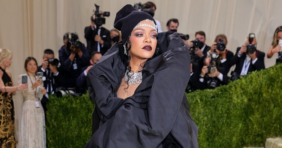 rihanna met gala 2021 2