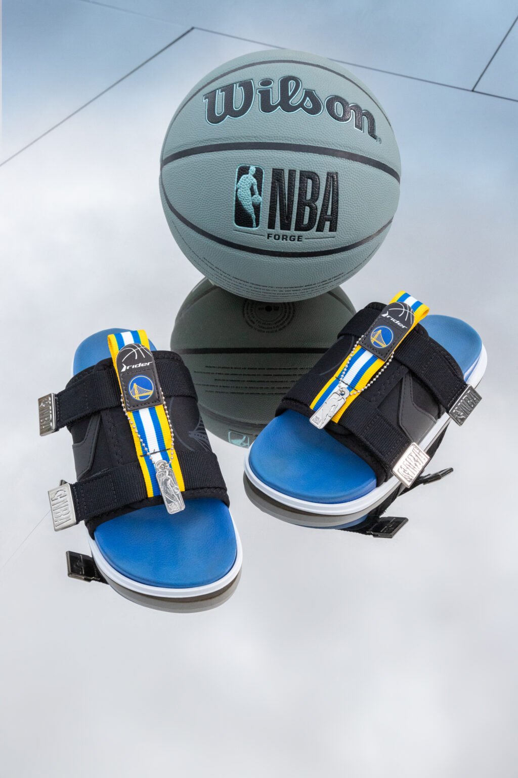Bolas Rider Sneakers 2026 Rider traz nova coleção em parceria com NBA com campanha ...